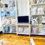 Polska Poduszka Мініготель Львів