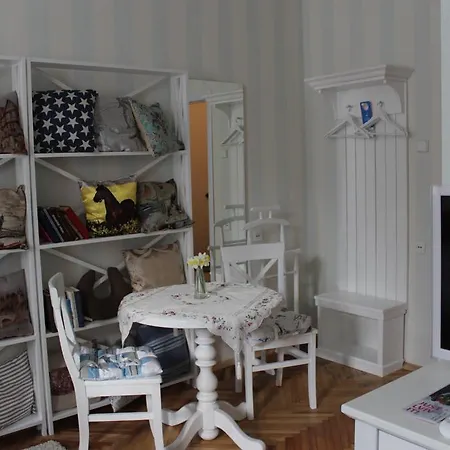 Polska Poduszka Mini-hôtel 3*